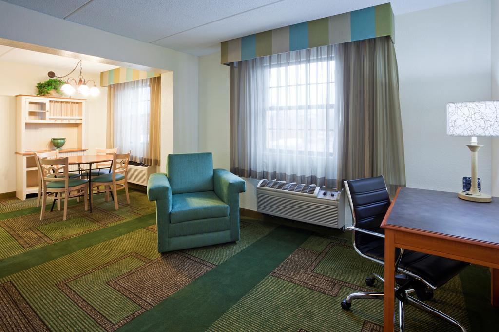 La Quinta Inn Chicago Oakbrook Terrace Εξωτερικό φωτογραφία