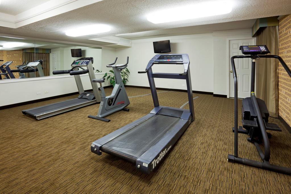 La Quinta Inn Chicago Oakbrook Terrace Εξωτερικό φωτογραφία