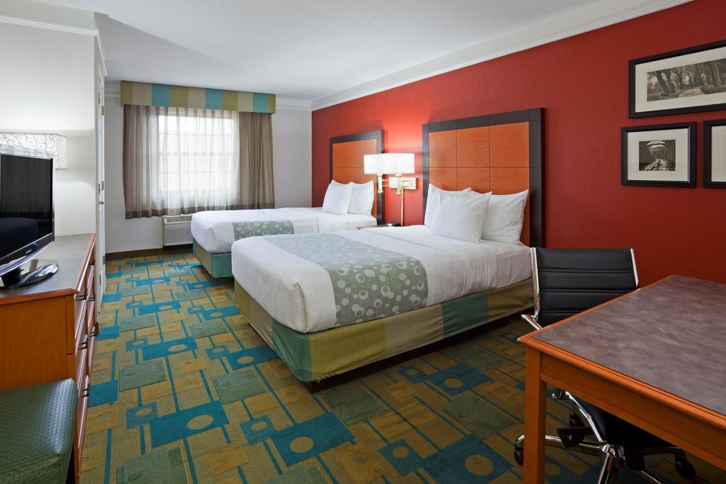 La Quinta Inn Chicago Oakbrook Terrace Εξωτερικό φωτογραφία
